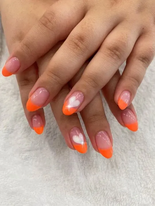 https://cdn.salonspotlight.com/photos/4WFXTF5czYTKCwuUptsm/19833073-42ba-4b1e-987e-fdaedead084b_720x720