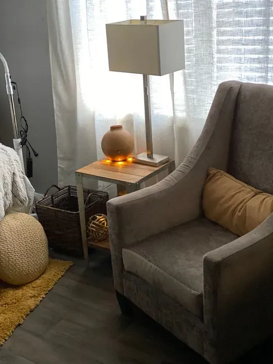 https://cdn.salonspotlight.com/photos/4XyXvPEIddWBokbK7v4i/989f0978-0c49-4e2e-962b-8b37b023ab04_720x720