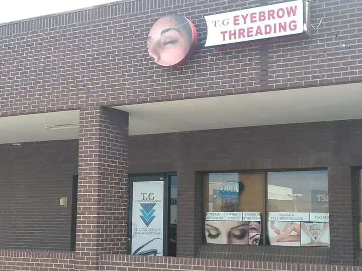 https://cdn.salonspotlight.com/photos/4hJlvTDr0r9JqgF6RE1b/f9c983be-c3bb-4581-a2ea-ea37c150d315_720x720