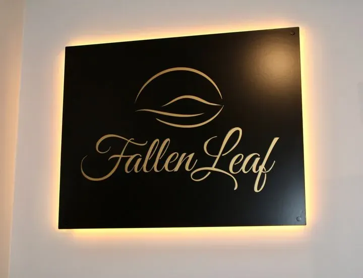https://cdn.salonspotlight.com/photos/4iNJtFkDQBz4eTRLOAGv/33561694-bcd1-42e6-8310-fabd2826c388_720x720