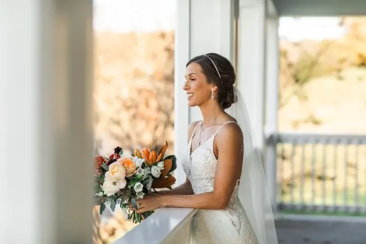 https://cdn.salonspotlight.com/photos/4r70Xmvh6ReGX4A0uwmw/24b8ff5d-453c-49e7-9775-8a9e9fafb354_720x720