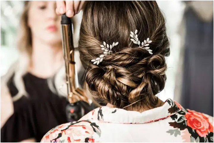 https://cdn.salonspotlight.com/photos/4r70Xmvh6ReGX4A0uwmw/9051ba22-a3eb-42b9-a247-f7470bcaa1b3_720x720