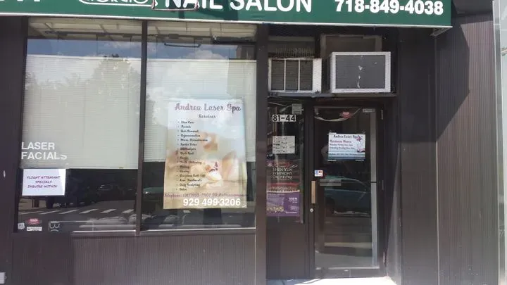 https://cdn.salonspotlight.com/photos/4rBzCEiejx1gl8E4xdzo/1fe6c214-3f26-4bce-915f-e0253c36b908_720x720