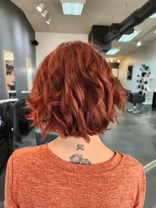 https://cdn.salonspotlight.com/photos/4xNZjti1QUzsSuQh4wb1/655e0a56-f055-4fc0-afcf-2ce06be47f5e_720x720