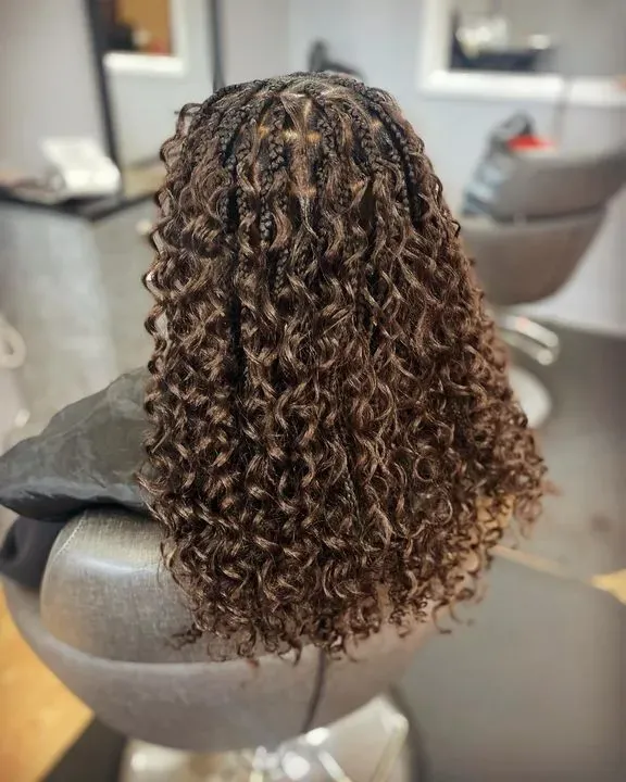 https://cdn.salonspotlight.com/photos/4yHPagN1kZVXdj9x2NPx/82b0c6ec-5836-4272-9fe7-22129347b1bd_720x720