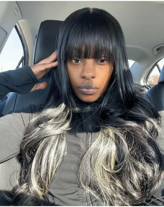 https://cdn.salonspotlight.com/photos/55EndHlzgMzO8hJp6m7J/cb642d7c-45b4-459d-aebd-fd25699580a5_720x720