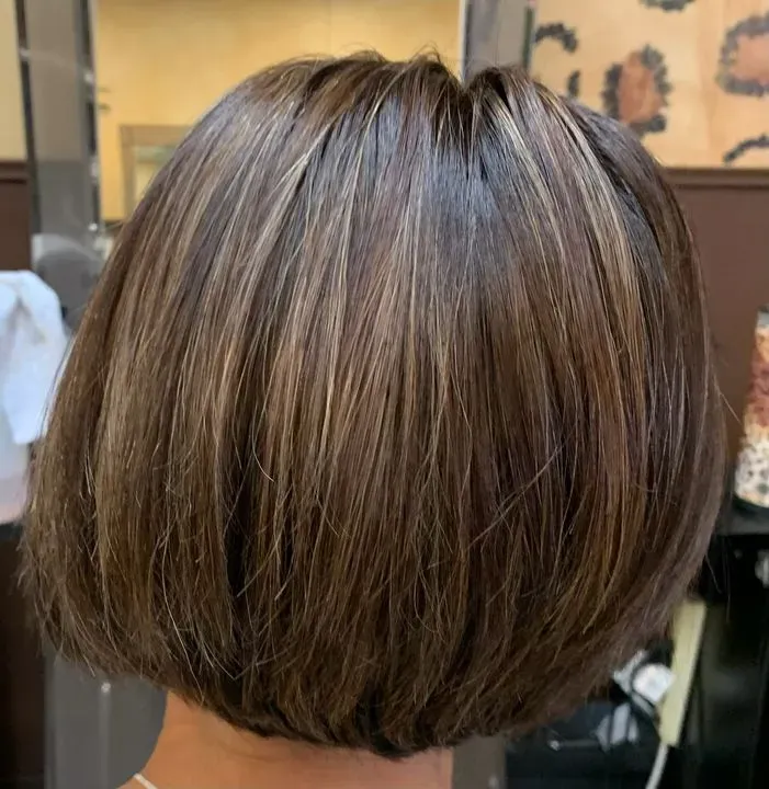 https://cdn.salonspotlight.com/photos/568YFSWgKfhQuNmAv4xd/05403dec-5519-4247-bd35-c35caa5dce29_720x720