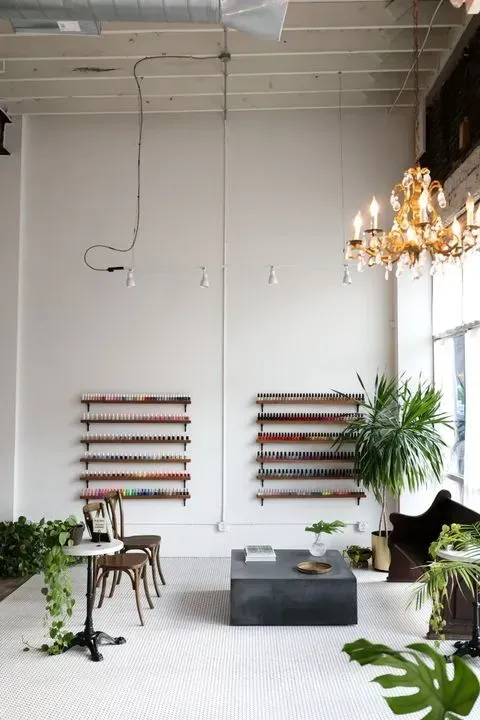 https://cdn.salonspotlight.com/photos/59AZVsUFOT0FDLDIGVsZ/ec7926c5-3c9a-4fdd-bac9-70b03767e771_720x720