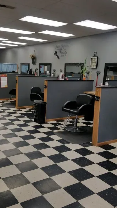 https://cdn.salonspotlight.com/photos/5E22SS98XQbek7jW1YXa/82316618-2737-4e9a-9388-5e7dc5398071_720x720