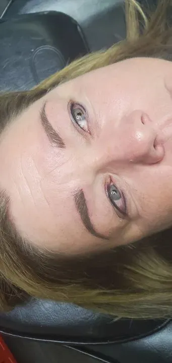 https://cdn.salonspotlight.com/photos/5FEuTZU34xT7u6msxUoX/2db317de-66e3-4596-bdef-b8faa9cb82ff_720x720