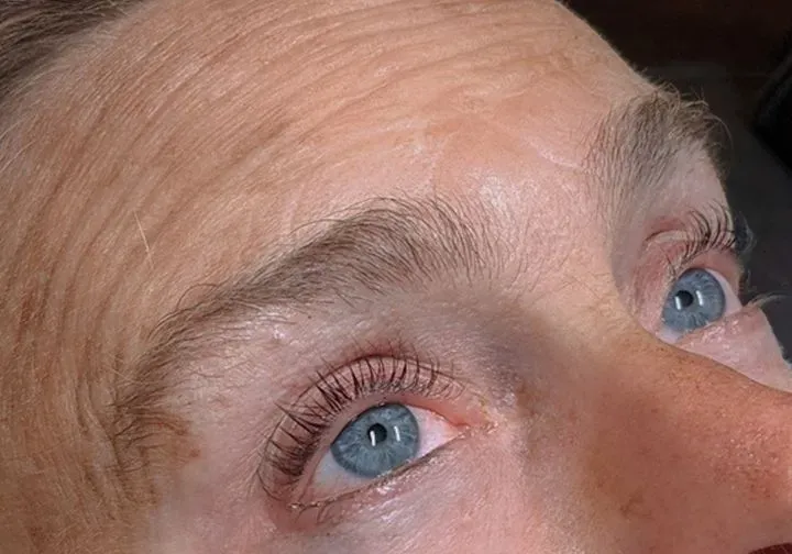 https://cdn.salonspotlight.com/photos/5HOFwDmE53TSOwwBVJaz/c9f24d71-529d-4196-8d5d-fb47b797ab49_720x720