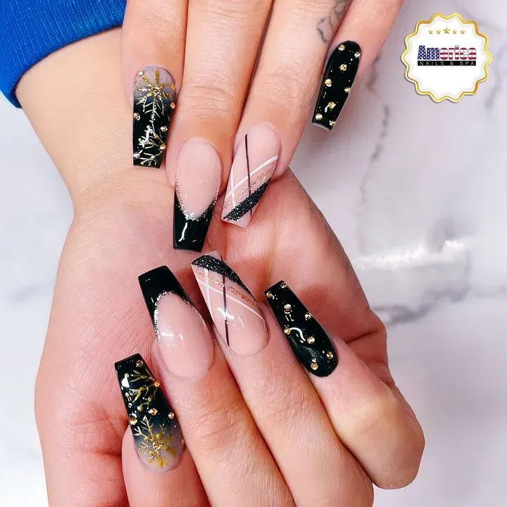 https://cdn.salonspotlight.com/photos/5KaIkEWOvYVjCPg4gNH5/f845849d-5319-4667-afe7-86f155efae63_720x720
