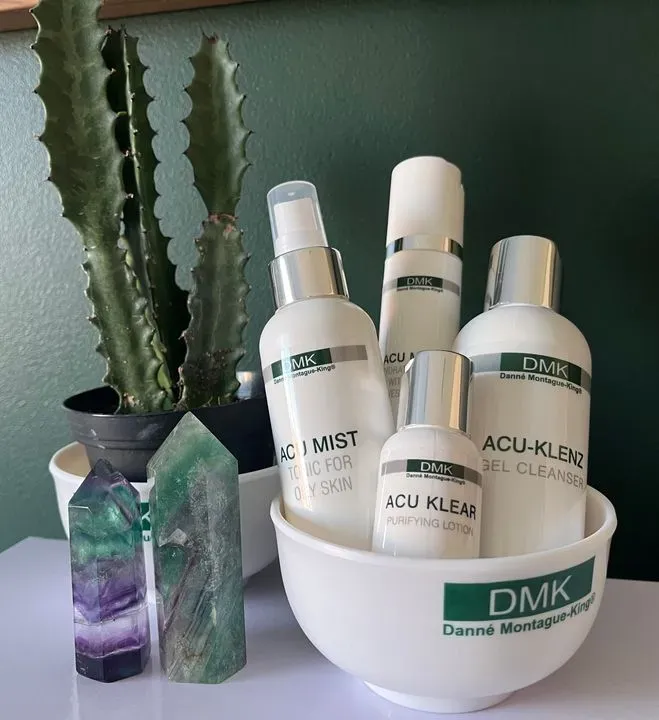 https://cdn.salonspotlight.com/photos/5KcO4ncHhw7vIU1XQni9/da3b4eba-7a07-4944-b26b-d1d7276db0d5_720x720