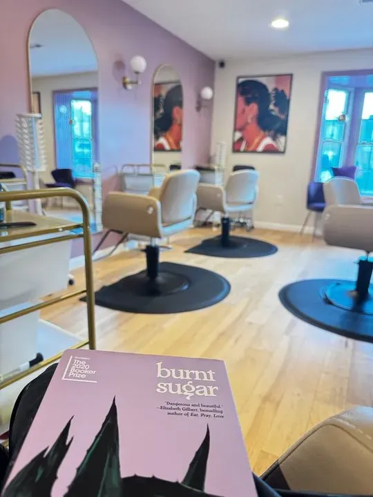 https://cdn.salonspotlight.com/photos/5LPiAL5Osalyr8msFRzv/7c602c6a-78de-48c4-ada7-96dafff22478_720x720