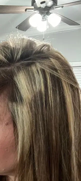 https://cdn.salonspotlight.com/photos/5OQmyx0f2mMATOOdtzsJ/659b7778-7a43-4b7e-84d7-962e359dd06c_720x720