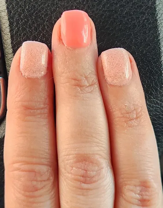 https://cdn.salonspotlight.com/photos/5XWvFlZJ176hfbl6smNQ/5d1a8483-0aee-4167-b2ac-68942941c1c1_720x720