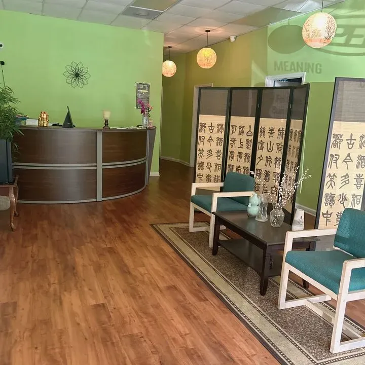 https://cdn.salonspotlight.com/photos/5YrNnHh4fXqz9acl8erw/619094c7-8cc7-446f-97bd-5a58a0bc1048_720x720