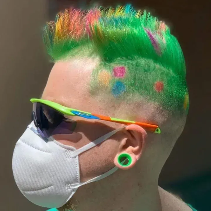 https://cdn.salonspotlight.com/photos/5a7hjQYr9XyMWrzFl9eA/2d67a27b-1c7e-4837-855b-10b53970c1fb_720x720