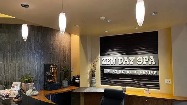 https://cdn.salonspotlight.com/photos/5aex0kZWpadf66zPqDVo/939f3cd8-7ddd-4ac6-89a8-f1c25ef66b45_720x720