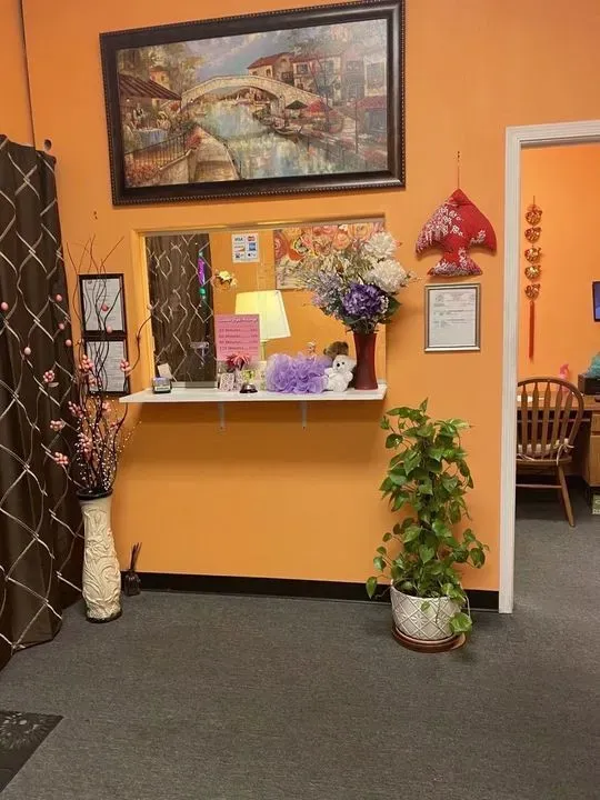 https://cdn.salonspotlight.com/photos/5bqgGI3iEGbAIRksofvA/037c4440-ef90-4d67-b2ac-257b9a2fca36_720x720
