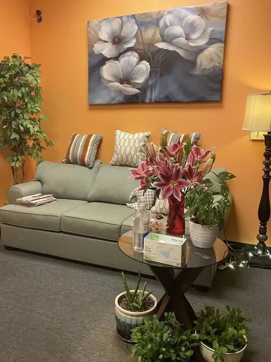 https://cdn.salonspotlight.com/photos/5bqgGI3iEGbAIRksofvA/c825923a-3f90-43e9-ba42-dec87d75035d_720x720