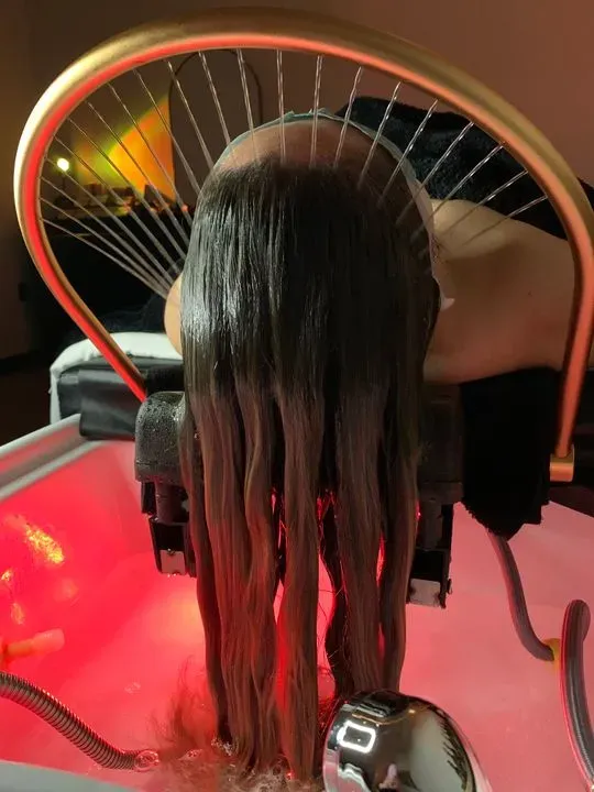 https://cdn.salonspotlight.com/photos/5cV57bCj8RXVhky187pZ/b6501cb6-8bc0-4950-9026-696d07ffc48d_720x720