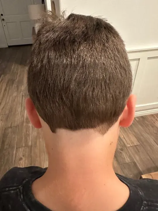 https://cdn.salonspotlight.com/photos/5ctX6Np612AQS9cytSYm/22b06ada-f5f6-4fb0-ae4d-3dd2453e5421_720x720