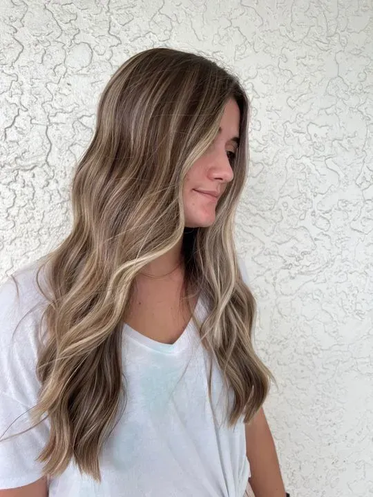 https://cdn.salonspotlight.com/photos/5fubScjKAhPDYE74Htva/bdd11af3-383b-4398-baeb-793aca189a31_720x720