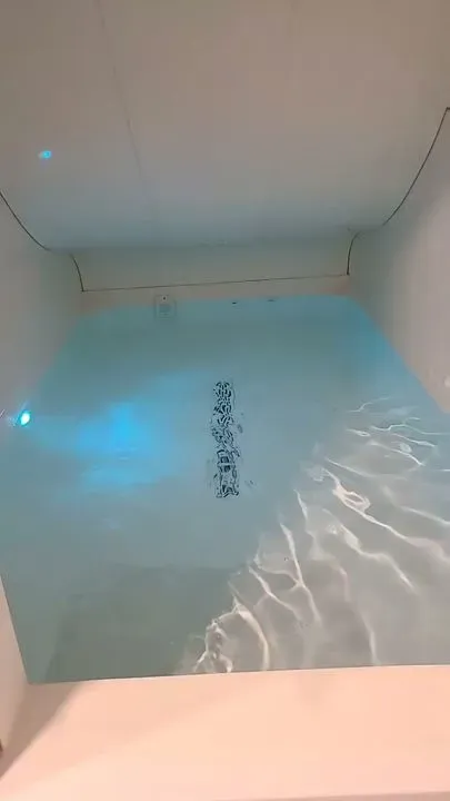 https://cdn.salonspotlight.com/photos/5if3nnBJBmPoG3RIYUUQ/25d6bf2a-1f45-4441-a8c6-86c059eca70d_720x720