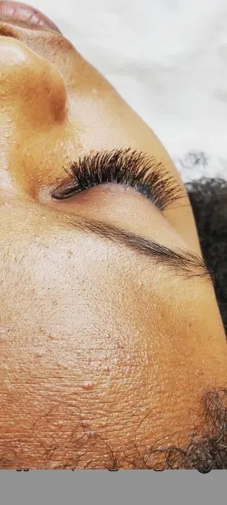 https://cdn.salonspotlight.com/photos/5j8pAN1qc4wrV6F10vDc/733d0946-9a5f-4597-8ec6-a530de5e85da_720x720