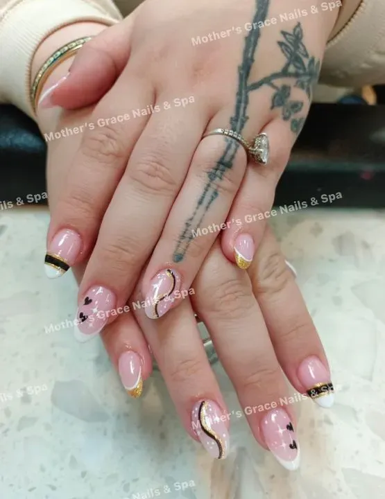 https://cdn.salonspotlight.com/photos/5pmIFSMvyvOuy5Y2zTfU/0d1c0345-ba06-4ecb-a772-678832be4d11_720x720