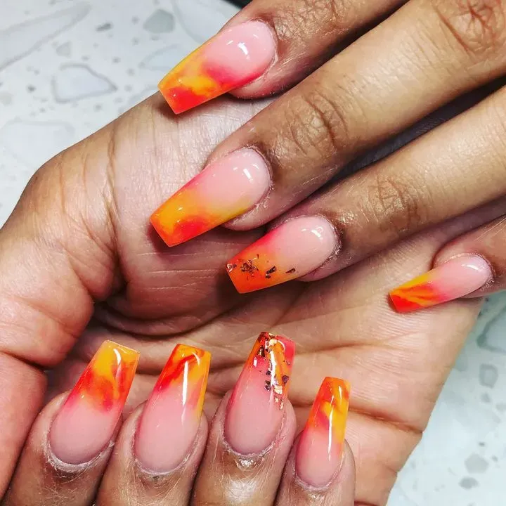 https://cdn.salonspotlight.com/photos/5pvBUcjHiFzVPJL1DqWm/8c74d013-21bb-404d-a472-30367e511580_720x720