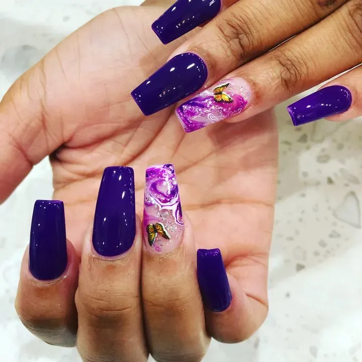https://cdn.salonspotlight.com/photos/5pvBUcjHiFzVPJL1DqWm/e34e8382-6fb4-4c1f-a276-aac53bc71da5_720x720