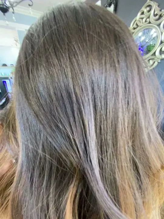 https://cdn.salonspotlight.com/photos/5uCWVwMN0ynyZdMFM11z/57bb153c-157e-463c-9ad2-a92903ad9639_720x720