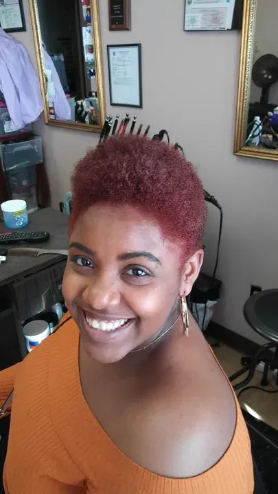 https://cdn.salonspotlight.com/photos/60SeJfa7lW6WYeqK2blu/0a9aae41-eb62-44f2-9365-a37568e0acfc_720x720