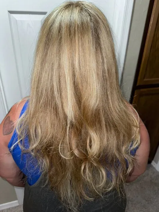 https://cdn.salonspotlight.com/photos/615YbxqAvWVE1n7p0Qlh/6802d27f-17f0-4ff7-8b88-f973036016ac_720x720