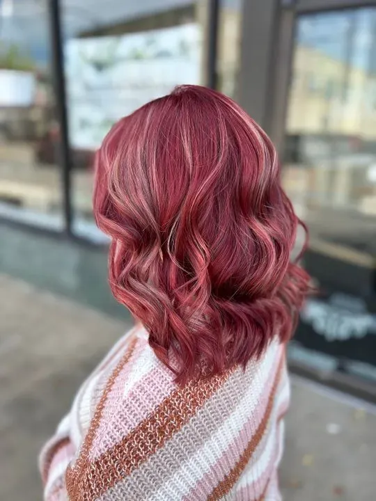 https://cdn.salonspotlight.com/photos/61HRYuxfjO53h2lc4Lq4/718f0e18-aaa4-4e2a-bc0b-34073e958839_720x720