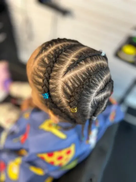 https://cdn.salonspotlight.com/photos/61HRYuxfjO53h2lc4Lq4/b8195ca7-685e-45b2-a580-e6941b5d4596_720x720