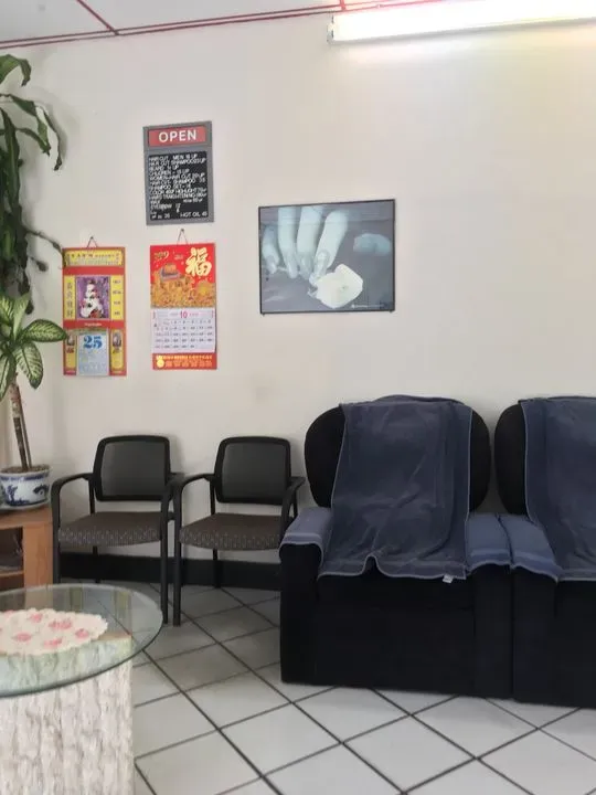 https://cdn.salonspotlight.com/photos/63phD6KeAUlWAKVxtr5q/610939d7-ed5c-43db-883d-c4e494157397_720x720