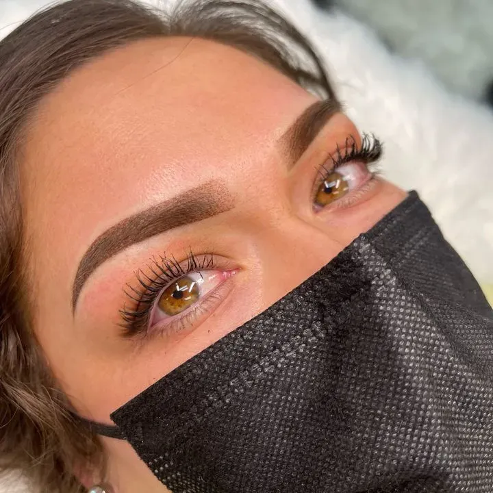https://cdn.salonspotlight.com/photos/65AQOY9fBf6FIKIkcFie/4b0f9b07-f520-416c-a575-3e36b1d0bbc6_720x720