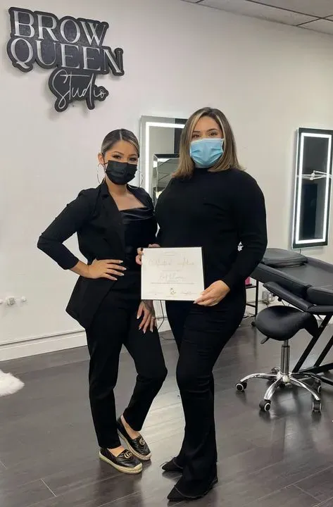 https://cdn.salonspotlight.com/photos/65AQOY9fBf6FIKIkcFie/7f775ae1-97a6-4ee7-822e-47f58f21e583_720x720