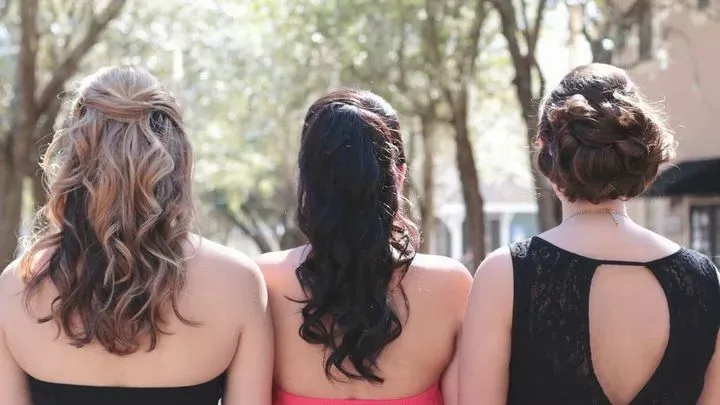 https://cdn.salonspotlight.com/photos/67zH79Y7iGBqezaCabje/b4800e40-92a0-4a19-8e0d-94fb76dd8e47_720x720