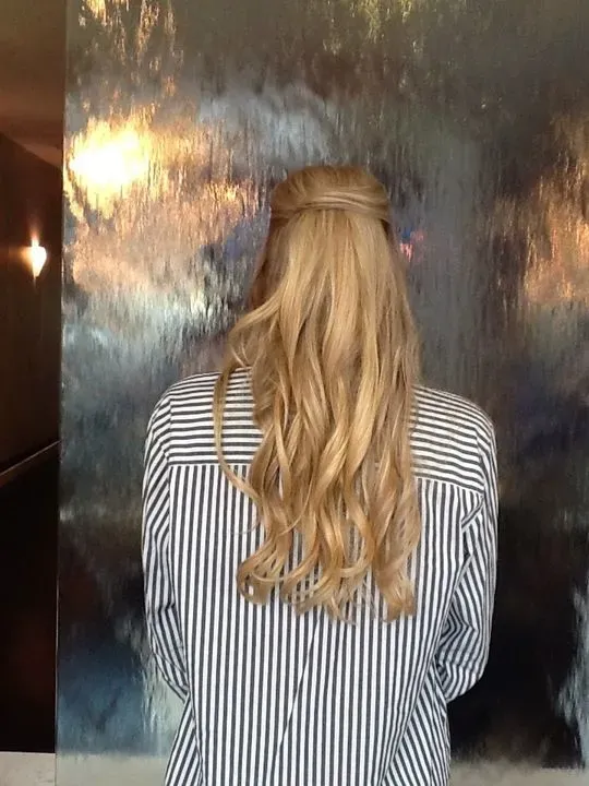 https://cdn.salonspotlight.com/photos/6EkTJgcrQGqtwtUpJyj4/9f0a8b51-d263-49d9-8d6f-26cc7cf27c2f_720x720