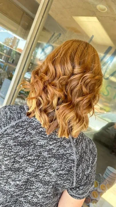 https://cdn.salonspotlight.com/photos/6GMidWF2wu62pGouSlSf/80f78c40-7e12-479d-88d9-efdafbcac900_720x720
