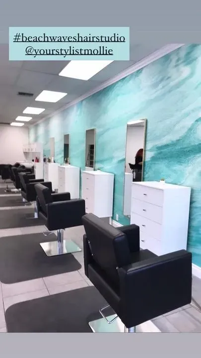 https://cdn.salonspotlight.com/photos/6GMidWF2wu62pGouSlSf/bbadae82-9f9f-4a68-a781-0a92b4eadd31_720x720