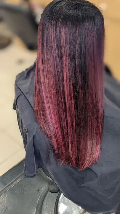 https://cdn.salonspotlight.com/photos/6JCApmUiNT1iMwcWbnG3/88407cb8-95bd-4b43-bce0-6331d3020251_720x720