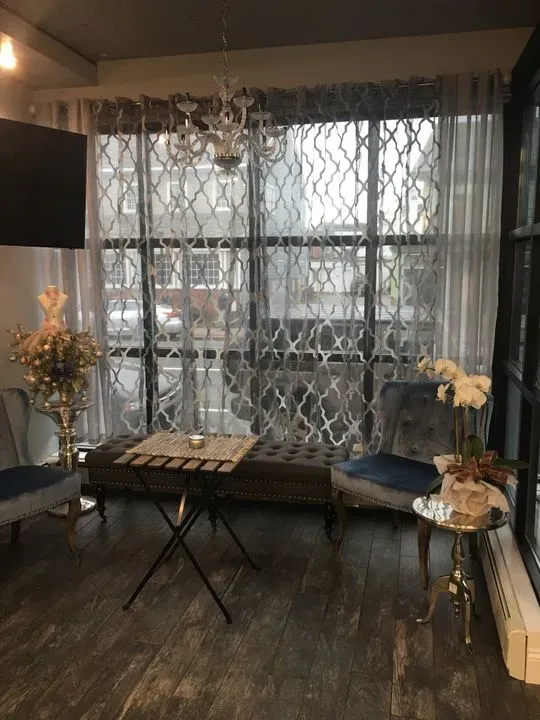 https://cdn.salonspotlight.com/photos/6K85Qff87p3MUAR6sfzM/dfcd0e7f-425c-462d-b6ba-62aa90d9eb4f_720x720