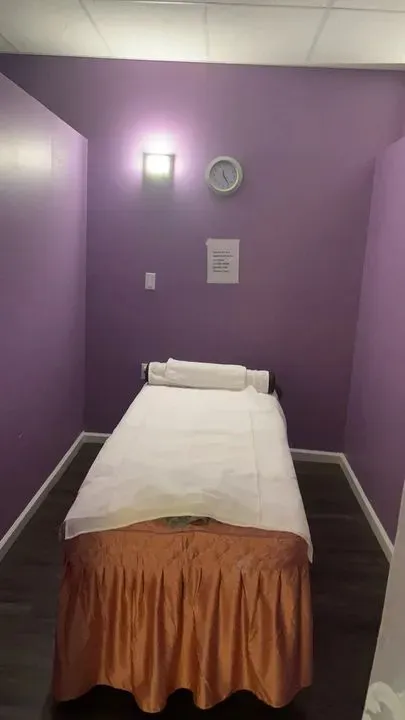 https://cdn.salonspotlight.com/photos/6MzoV5hMYYRrIGYOw7Yw/62e9f094-54db-46c6-b3e8-af6060ffa045_720x720