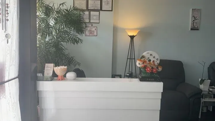 https://cdn.salonspotlight.com/photos/6MzoV5hMYYRrIGYOw7Yw/e1cffff4-a6b2-4b37-8b54-1d483409bd10_720x720