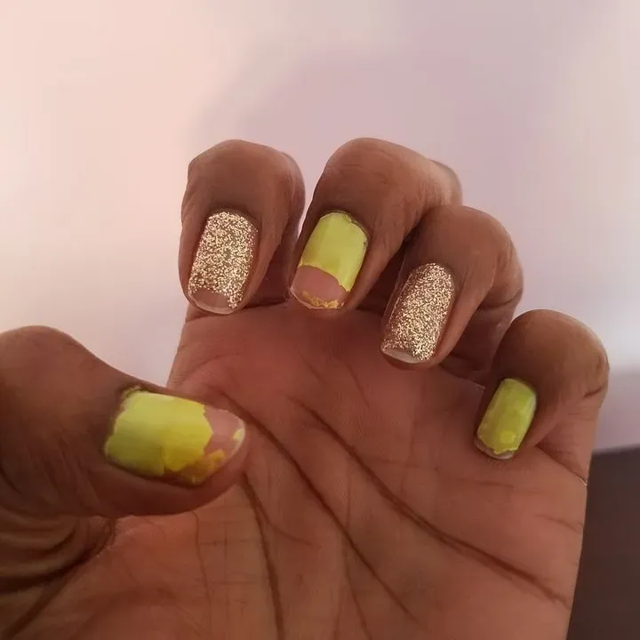 https://cdn.salonspotlight.com/photos/6PIgWgqVlZ68ZHkDVzAR/e2643097-f558-47f7-b7a8-9465ec3b9e64_720x720